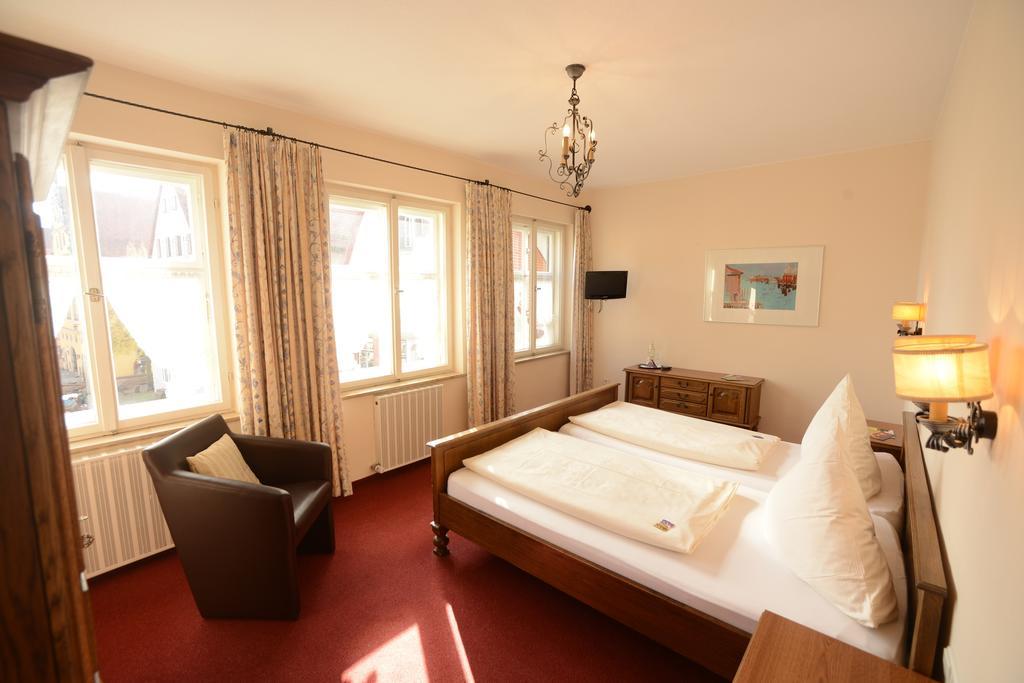 Hotel Eisenkrug Dinkelsbühl Szoba fotó