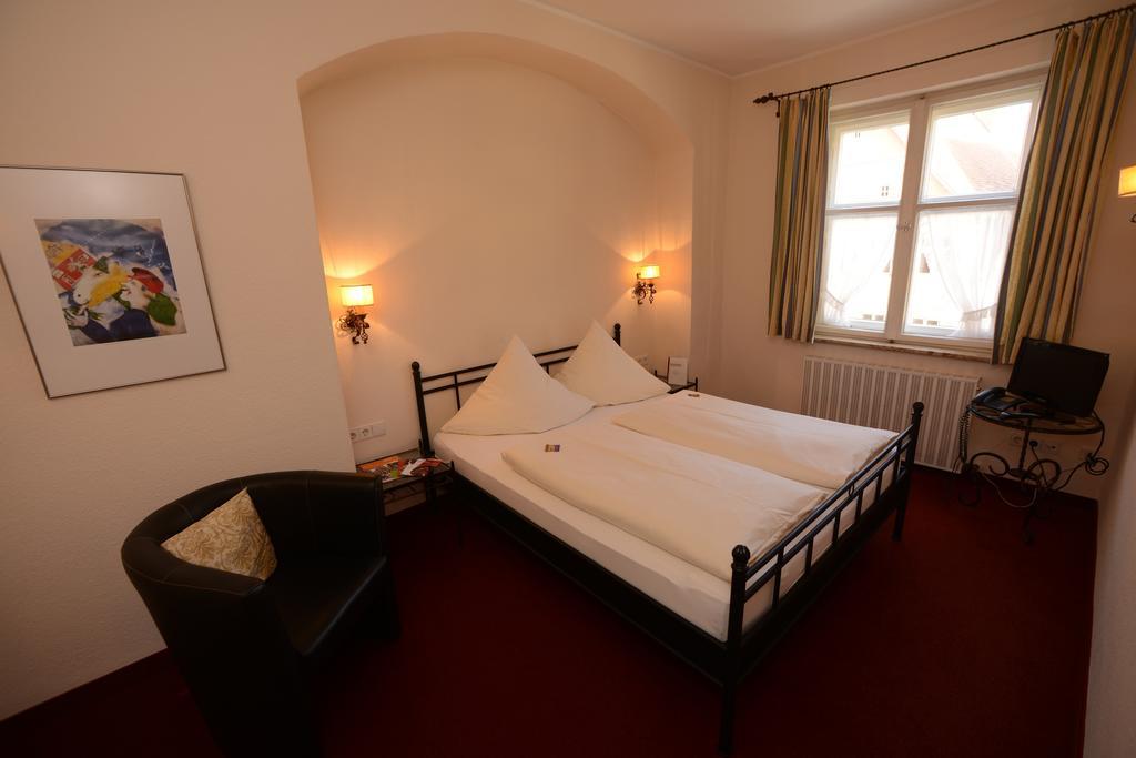 Hotel Eisenkrug Dinkelsbühl Kültér fotó