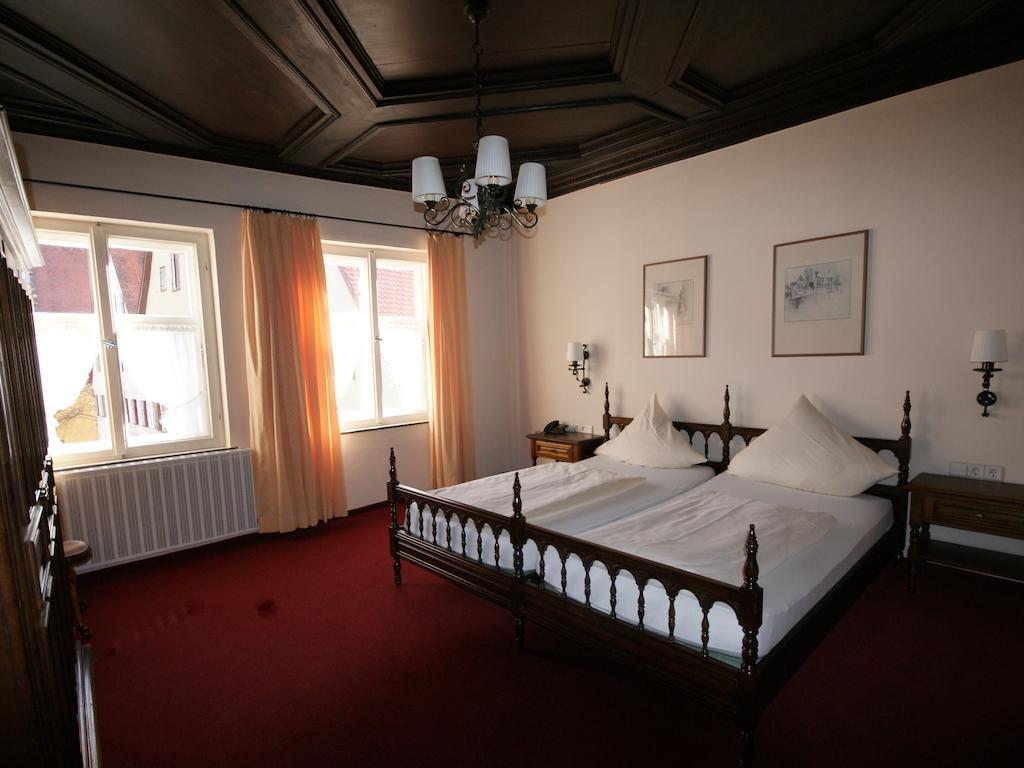Hotel Eisenkrug Dinkelsbühl Szoba fotó
